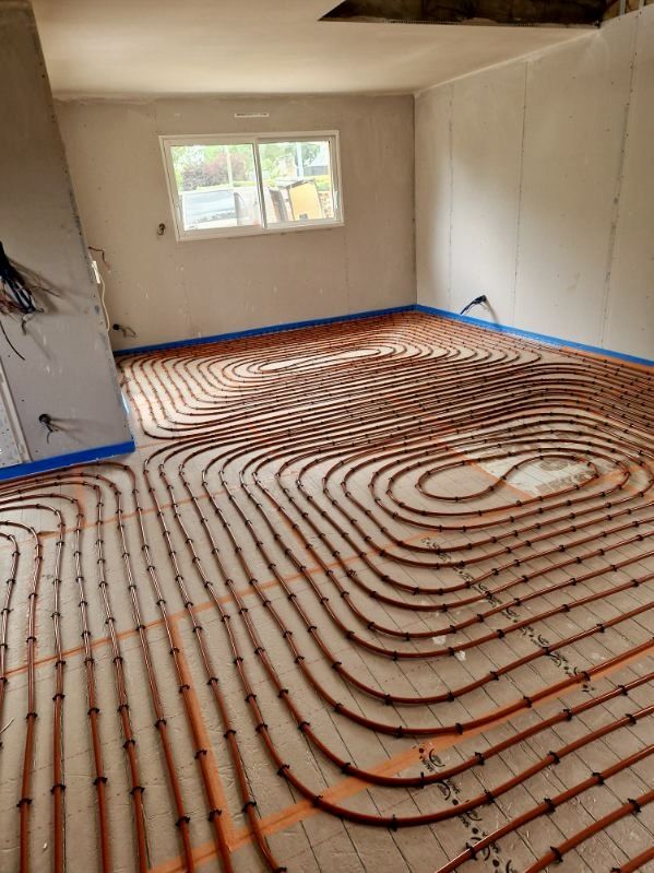 Plancher chauffant posé avant la chape